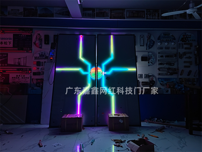 开平市展馆掌纹门.jpg