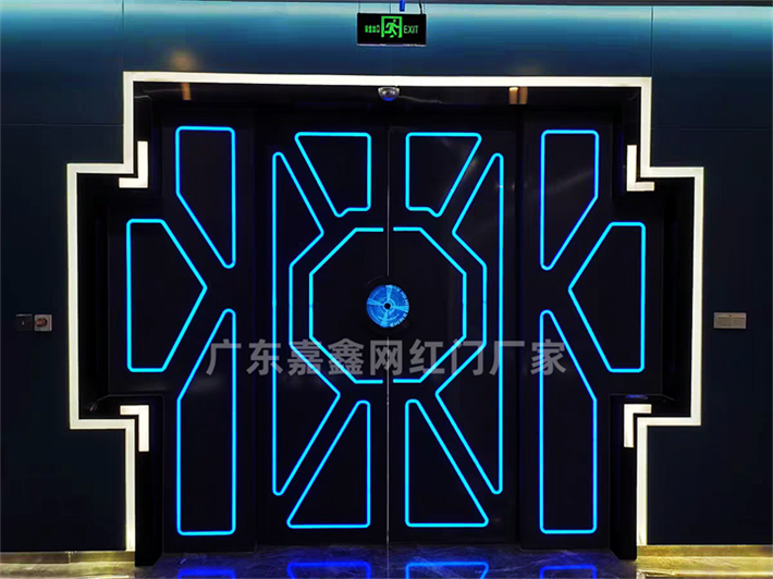 昆明市嘉鑫网红门.png