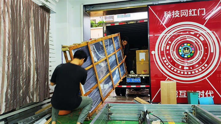 网红自动科技门