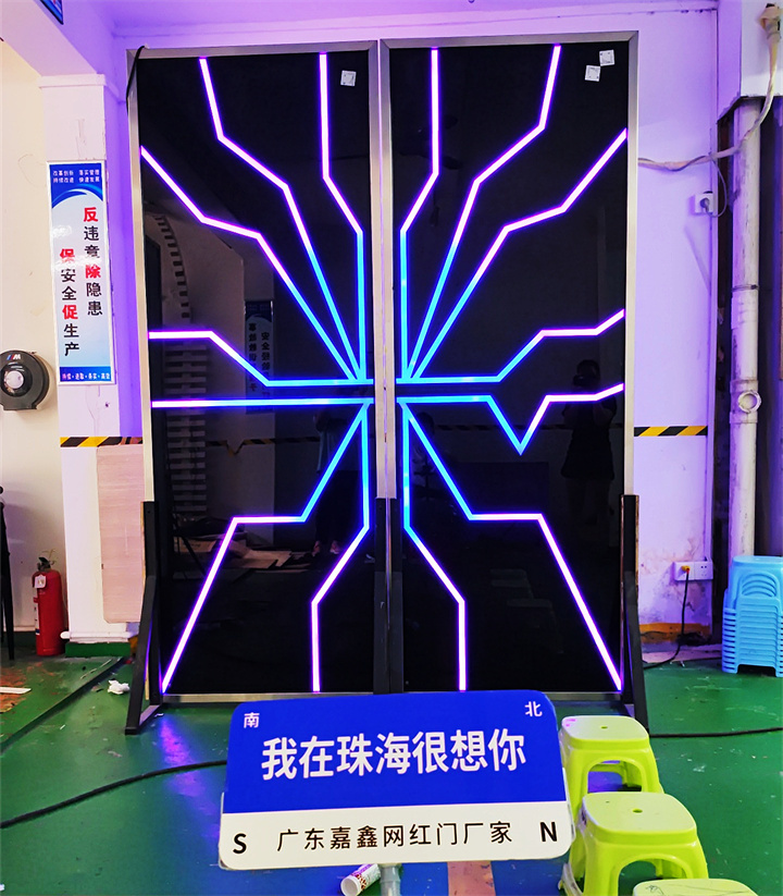 灯光科技门