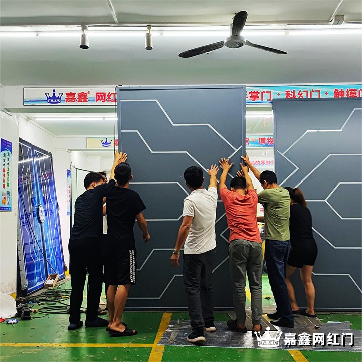 手掌识别发光门