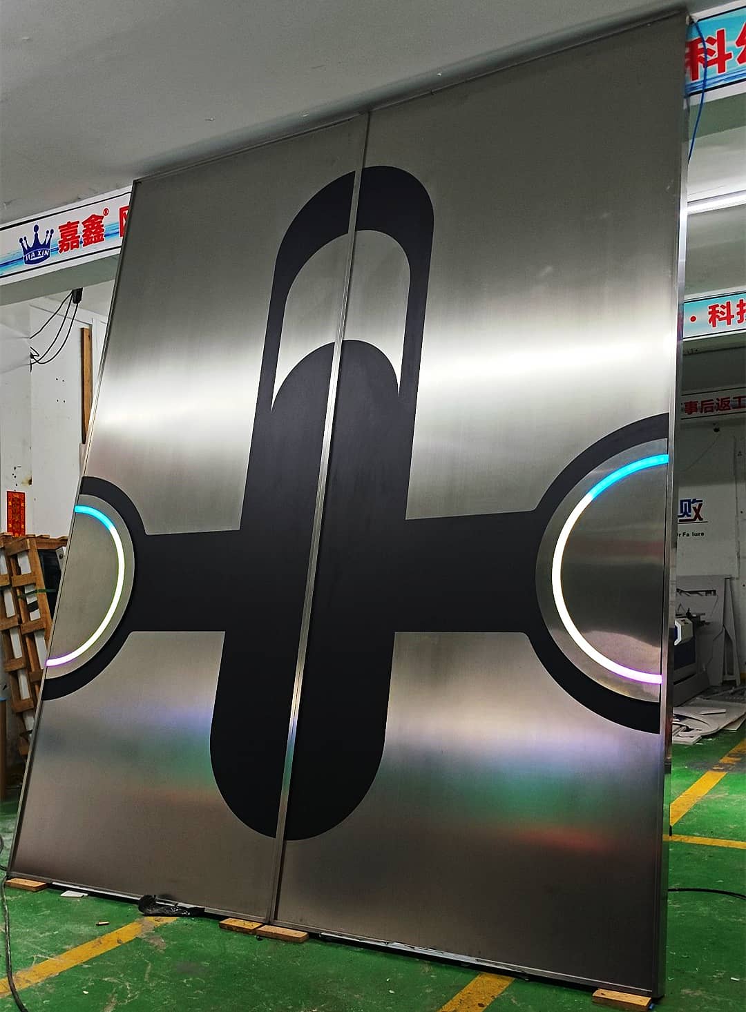 展厅入口网红触控门